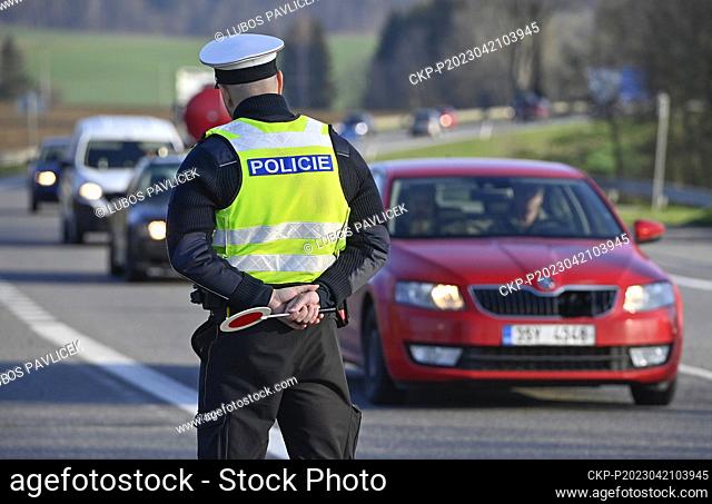 Traffic police officers measured speed at nearly 1, 000 locations across the Czech Republic as part of the European traffic safety event Speed Marathon