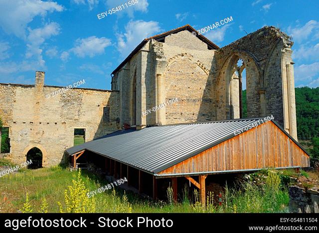 Gisbert, Kalksporn, daughter monastery, Monument historique, cloister Cîteaux, Lot in the Lot, gothic church, abbey church, monastery complex