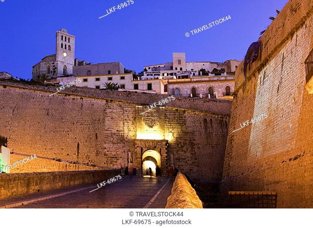 Spain, Baleares island, Ibiza, Dalt vila fortress at night