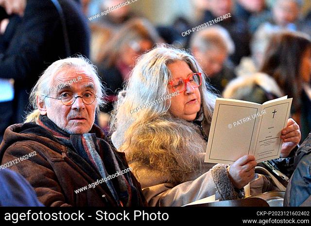 Czech actor Oldrich Kaiser, left, and musician Dasa Vokata attend the Requiem mass led by Archbishop of Vienna and Cardinal Christoph Schonborn in commemoration...