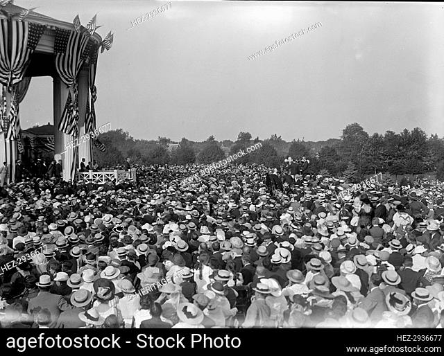 Shadow Lawn, Nj. - Summer White House, Notification Ceremonies, Crowd On Lawn, 1916. Creator: Harris & Ewing