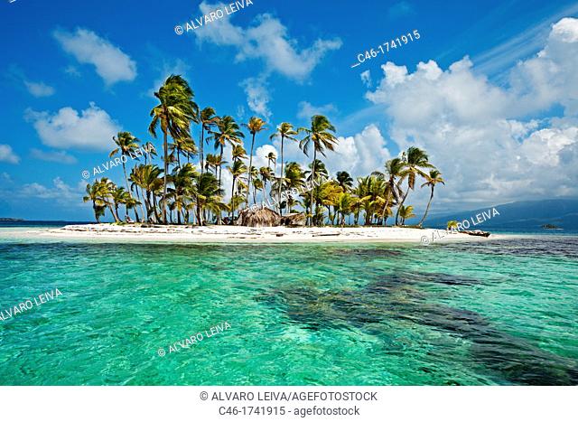 Sichirdup island isla Hormiga, San Blas Islands also called Kuna Yala Islands, Panama