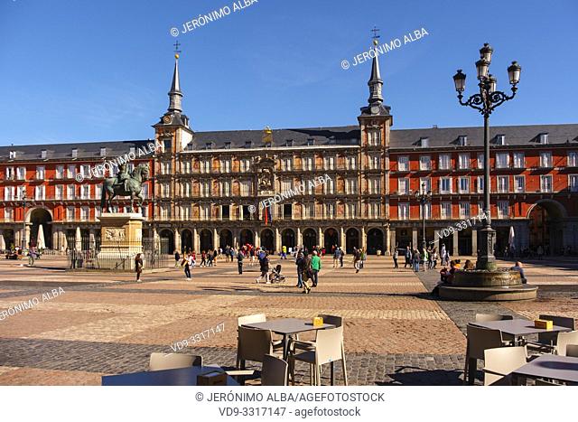 Equestrian monument of King Felipe III on Plaza Mayor. Madrid city, Spain. Europe
