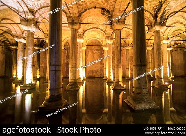 Basilica Cistern (aka Yerebatan Sarayi, Sunken Palace), Istanbul, Turkey