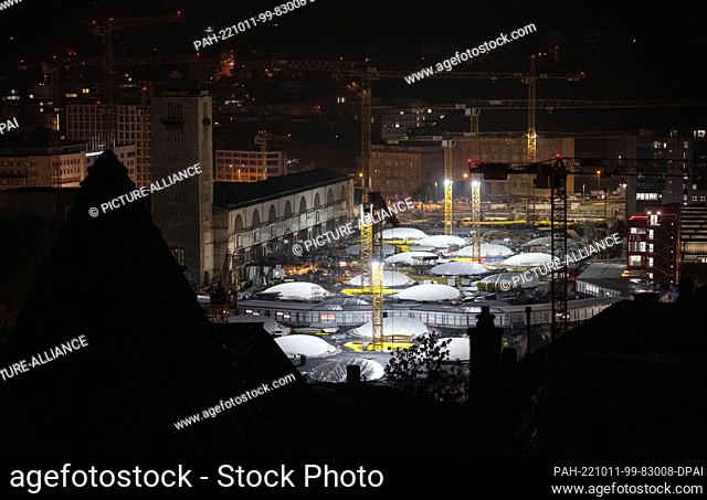 11 October 2022, Baden-Württemberg, Stuttgart: The construction site of the billion-euro Stuttgart 21 rail project at the main station is seen in the early...