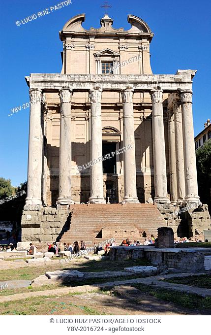 Italy. Lacio. Rome. Forum Romano. Antoninus's and Faustina's temple or Saint Lawrence's in Miranda church. Constructed for the Emperador Antoninus Pío in the...