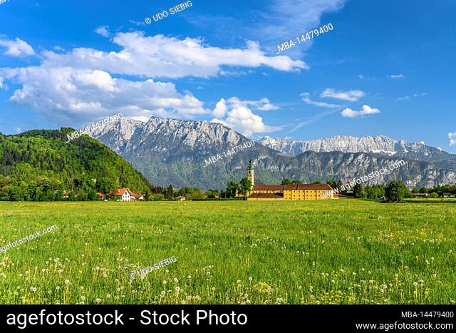 Germany, Bavaria, county Rosenheim, Oberaudorf, monastery Reisach against Kaiser mountains