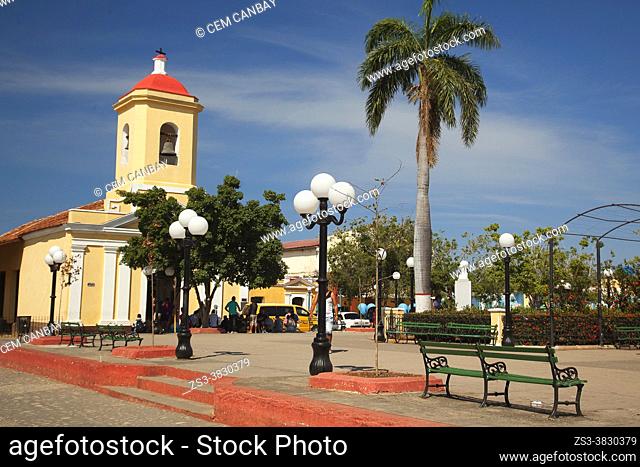 View to the Parroquia San Francisco De Paula church in Parque Cespedes at the town center, Trinidad, Sancti Spiritu Province, Cuba, West Indies, Central America