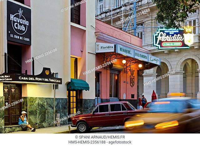 Cuba, Havana, listed as World Heritage by UNESCO, Lively and colorful street
