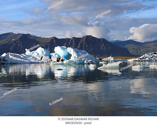 Icebergs in Jokulsarlon lagoon, beneath Breidamerkurjokull glacier, Iceland