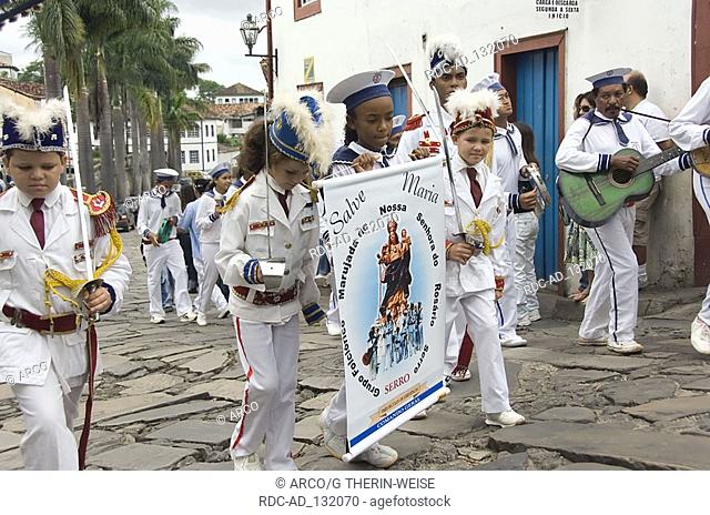 Festa de Nossa Senhora do Rosario dos Homens Pretos de Diamantina Diamantina Minas Gerais Brazil religious festival musicians
