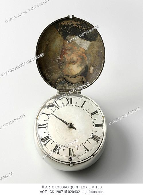 Traveling watch, Travel watch made of silver. The oval silver case has no glass, so you have to open the lid to see the silver dial, with only an hour hand