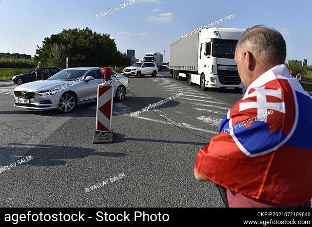 Slovak cross-border commuters have blocked selected crossings on the borders with Czechia and Hungary in protest against what they call the disproportionate...