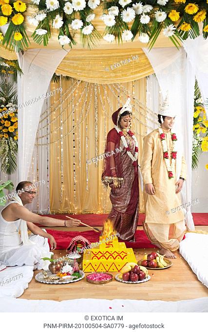 Wedding Mandap Bengali Stock Photos And Images Agefotostock