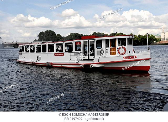 Susebek Alster boat, built in 1937, 20.51 m, Alster boat tour, in front of Lombard Bridge, Hanseatic City of Hamburg, Germany, Europe