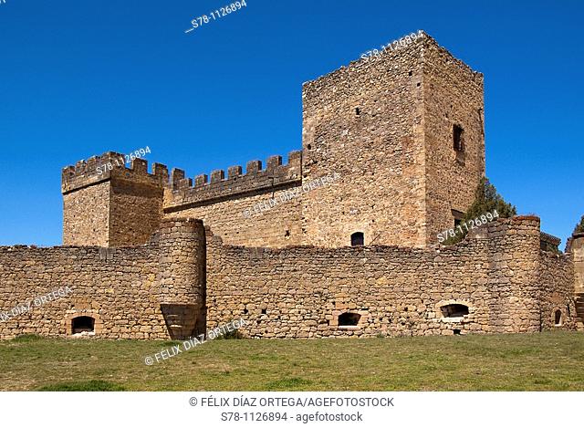 South front of castle (13th-16th century), former fortress now houses a museum about painter Ignacio Zuloaga, Pedraza, Segovia province, Castilla-Leon, Spain