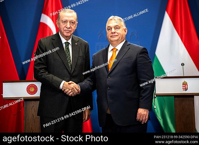 18 December 2023, Hungary, Budapest: Viktor Orban (r), Prime Minister of Hungary, and Recep Tayyip Erdogan, President of Turkey