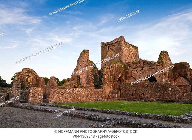 The ruins of Hore Abbey at sunset, Cashel, County Tipperary, Ireland, Europe