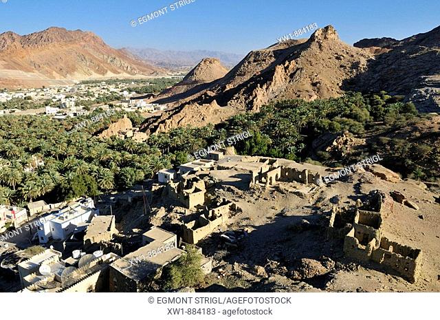 view over Franja oasis and Wadi Samail, Batinah Region, Sultanate of Oman, Arabia, Middle East