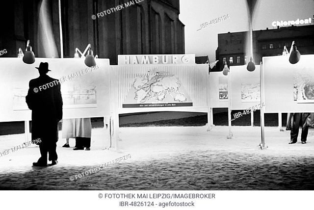 Leipziger Messe, advertising boards, 1957, Grammaische Straße, Leipzig, Saxony, GDR, Germany