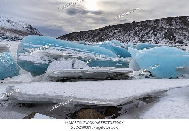 Glacier Svinafellsjoekul in the Vatnajoekull NP during winter. The frozen glacial lake. europe, northern europe, iceland, February