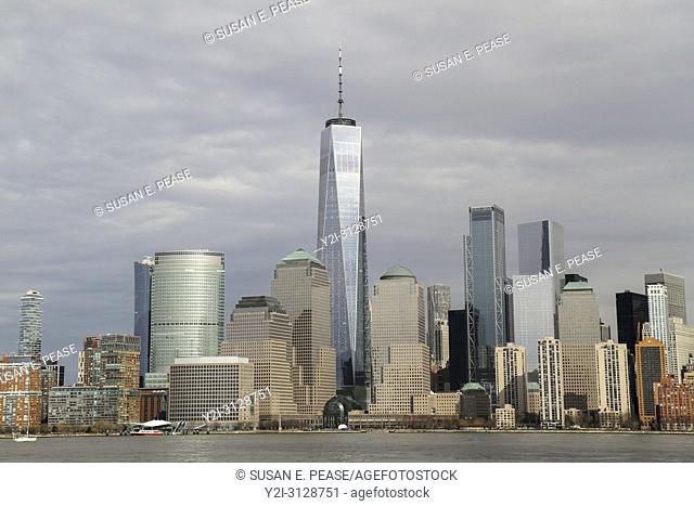 One World Trade Center and other Manhattan skyscrapers seen from across the Hudson River in Jersey City, New Jersey