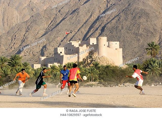 Oman, Arabia, East, Nakhal, oasis, fortress, castle, cultural peddler, historical, Al Hajar, Hadschar, mountains, foot