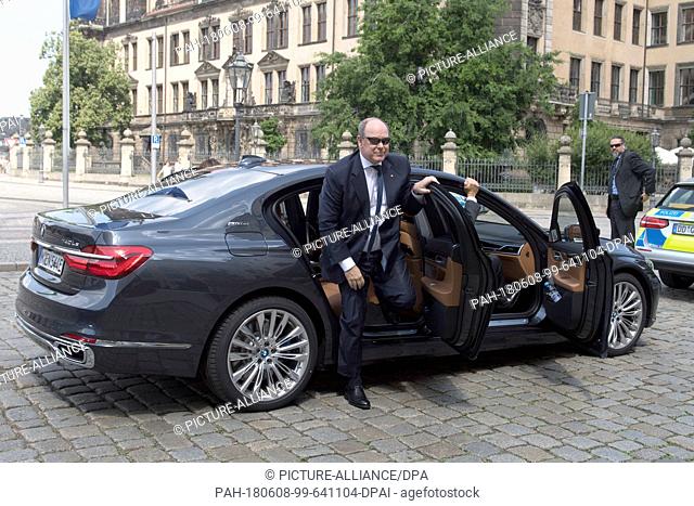 08 June 2018, Germany, Dresden: Prince Albert II of Monaco unboarding his official vehicle during his arrival before the Dresden Castle