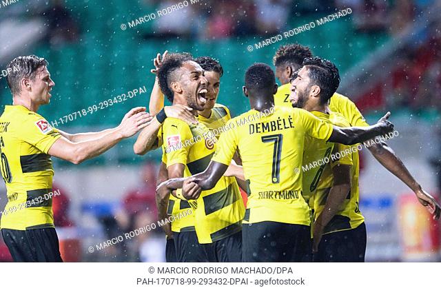 Dortmund's Pierre-Emerick Aubameyang (2nd l) celebrates his goal with Lukasz Piszczek (l-r), Marc Bartra, Ousmana Dembele and Nuri Sahin during the...