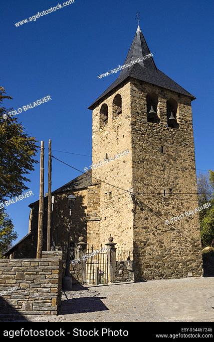 iglesia romanica de Sant Esteve de Montcorbau, siglos XII y XIII, Montcorbau, valle de Aran, cordillera de los Pirineos, Spain, europe