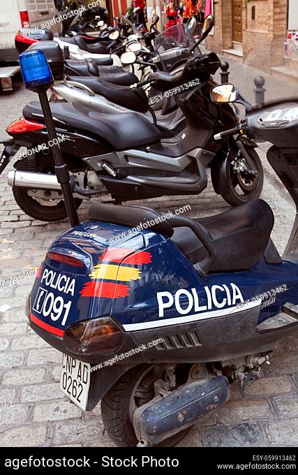 Motorroller der Polizei in der Andalusischen Stadt Sevilla, Spanien