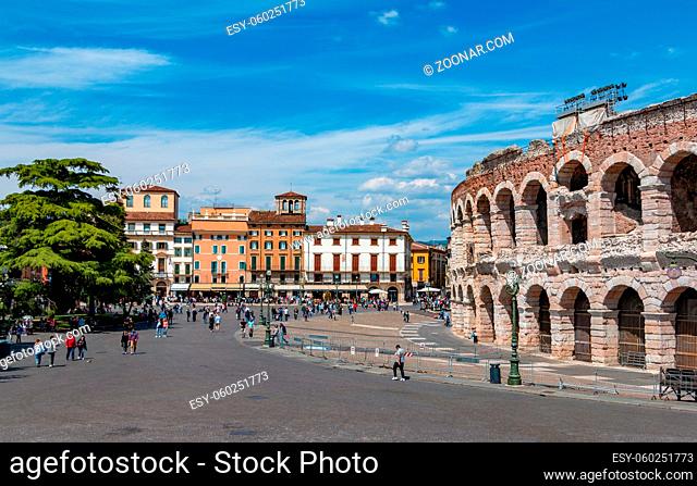 A picture of the iconic Piazza Brà (square) of Verona