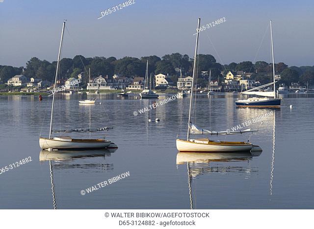 USA, New England, Cape Ann, Massachusetts, Annisquam, Annisquam River, sailing boats, dawn