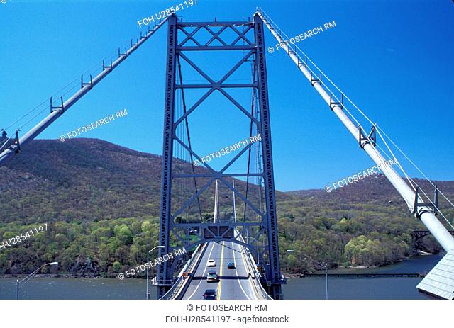 bridge, West Point, New York, Bear Mountain Bridge crossing the Hudson River in West Point in the spring