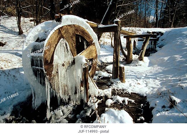 mill-wheel - snow