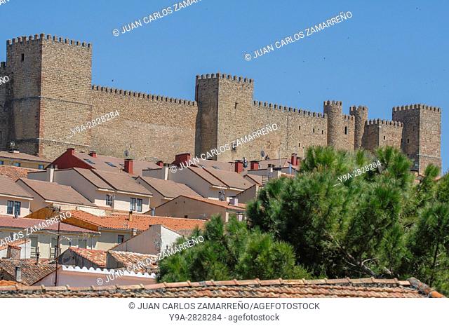 Siguenza, Bishops of Siguenza castle, Castillo de los Obispos, Parador Nacional, XIIth to XX centuries, muslim origine, Guadalajara, Castilla La Mancha, Spain