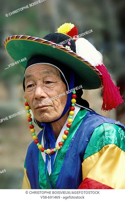 Warrior in traditional dress, festival commemorating the fate of Baekje's Kingdom martyrs, Buyeo. South Korea