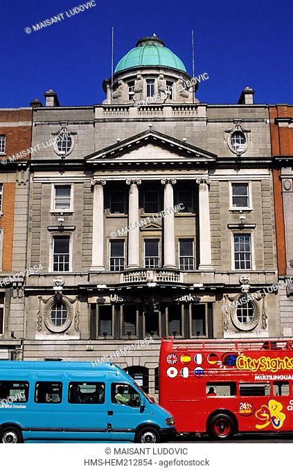 Ireland, Dublin county, Dublin, O'Connell Street, Ulster Bank building