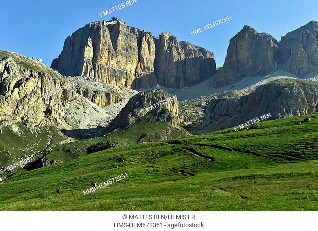 Italy, Trentino-Alto Adige, autonomous province of Bolzano, Dolomites, near the Passo Pordoi, Gruppo del Sella