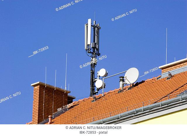 Radio mast on roof