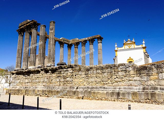 Diana Temple, Roman temple Evora, I BC, World Heritage, Evora, Alentejo, Portugal, Europe