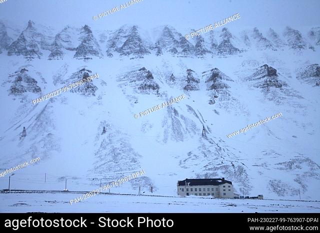 FILED - 27 February 2023, Norway, Longyearbyen: Parts of the plateau mountain near the polar town of Longyearbyen are covered by snow