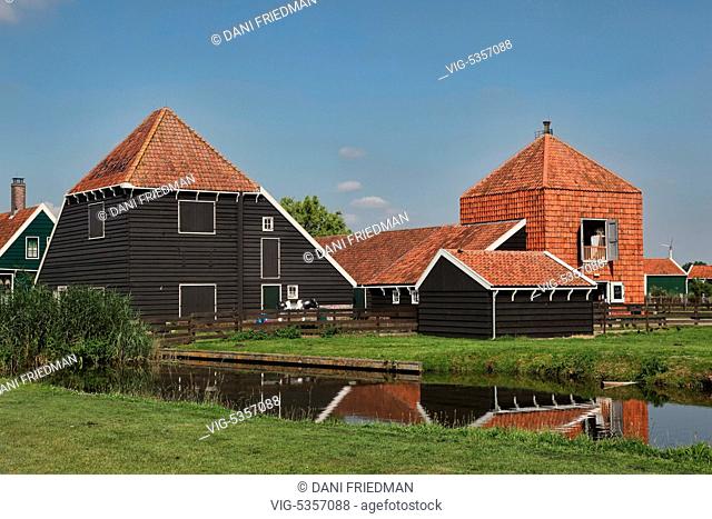 Traditional Dutch dairy farm in Zaanse Schans, Netherlands, Holland, Europe. - ZAANSE SCHANS, HOLLAND, Netherlands, 16/07/2014