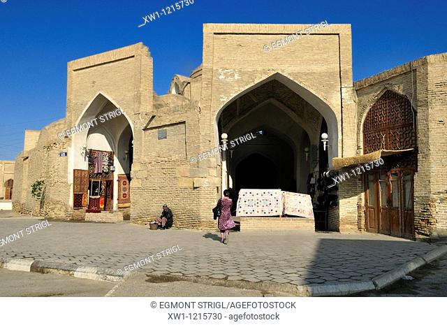 Tak-i-Telpak Furushon, Market arcade of the hat sellers, Bukhara, Buchara, Silk Road, Unesco World Heritage Site, Uzbekistan, Central Asia