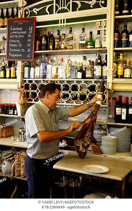 El Rinconcillo, Seville's oldest tapas bar, Seville, Andalucia, Spain