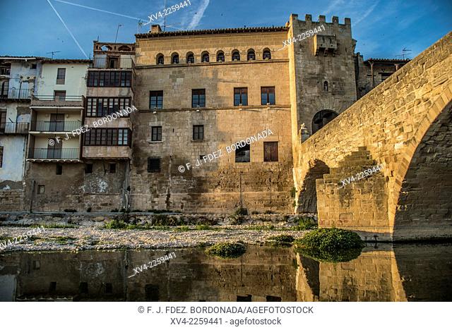 Street and traditional architecture of Valderrobres historic mediaeval village. Matarranya, Teruel, Aragón, Spain