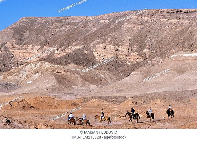 Chile, Antofagasta Region, Altiplano, surroundings of San Pedro de Atacama, Death Valley Valle de la Muerte, horse back riding