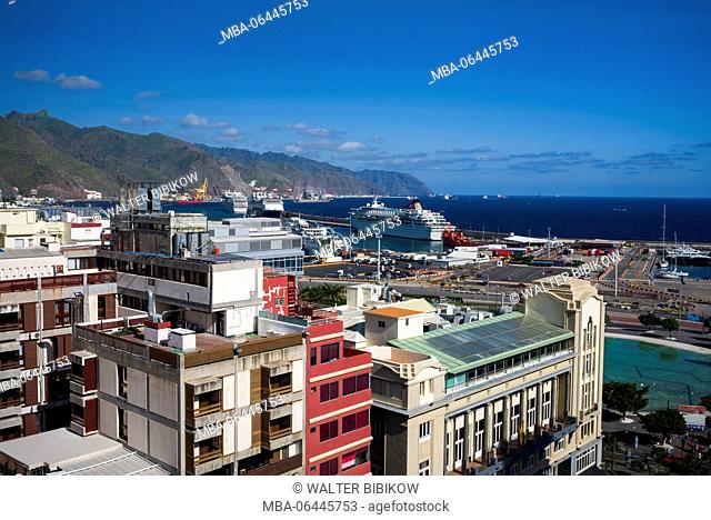 Spain, Canary Islands, Tenerife, Santa Cruz de Tenerife, elevated port view from Plaza Candelaria