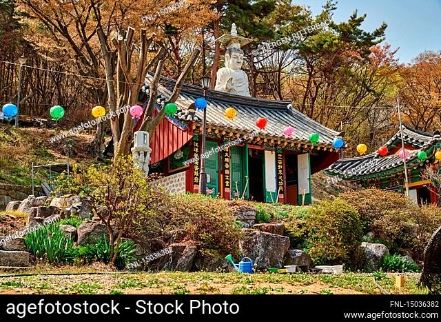 Baekunsa Temple, Incheon, Yeonjondo Island, South Korea, Korea, Asia