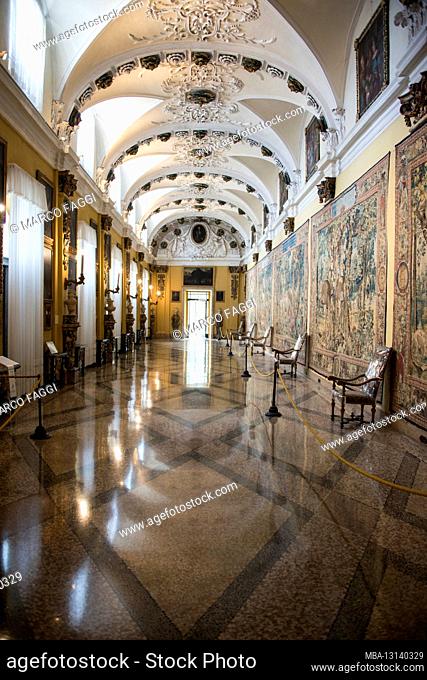 isola Bella, Palazzo Borromeo, rooms inside